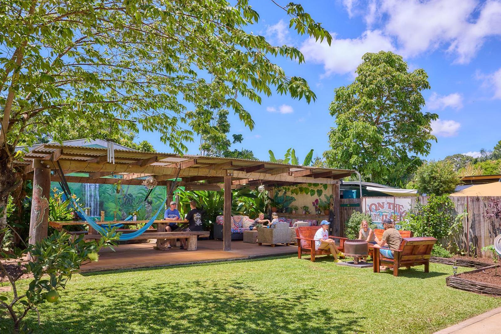 On The Wallaby Eco Lodge Yungaburra Exteriör bild