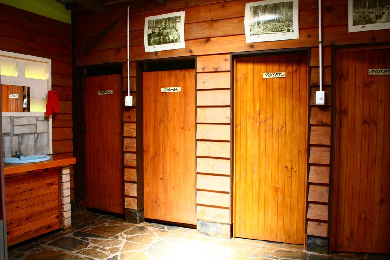 On The Wallaby Lodge Yungaburra Exteriör bild